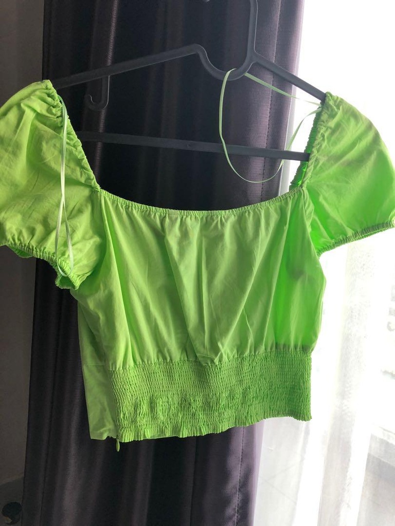 Cotton Green Button-Up Puff Sleeve Crop Top