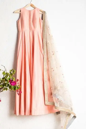 Walia Jones _ Shop for Sherwani, Lehenga, Sharara, Saree.webp