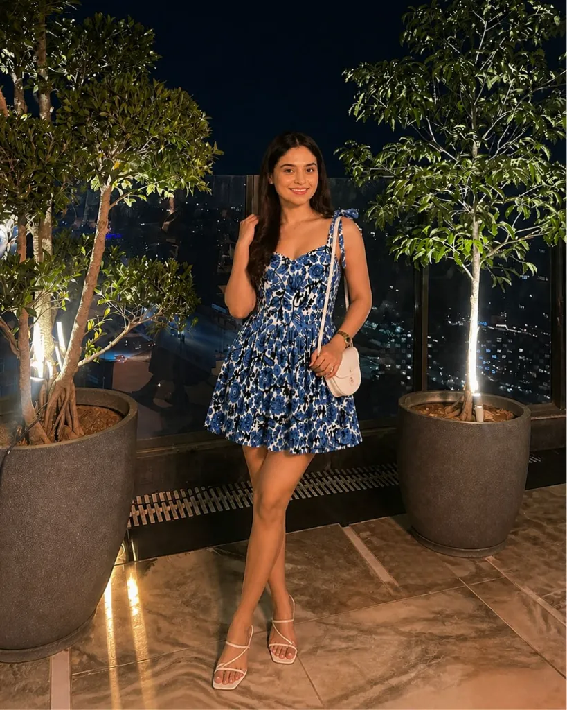 blue dress client review.webp